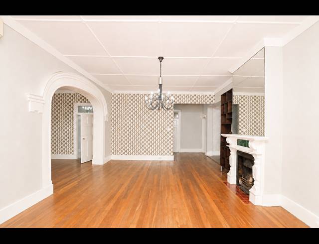 4 BEDROOM HOUSE FOR SALE IN ESSENWOOD